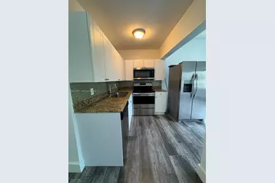 2500 NE 192nd St #6, Miami, FL 33180 - Photo 9