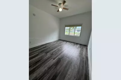 2500 NE 192nd St #6, Miami, FL 33180 - Photo 11