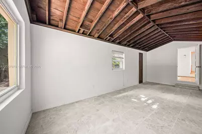 5842 Alton Rd, Miami Beach, FL 33140 - Photo 15