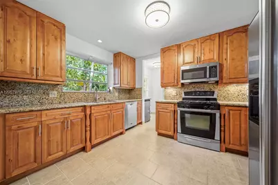 5842 Alton Rd, Miami Beach, FL 33140 - Photo 5