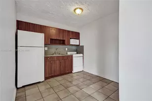 2525 Superior St, Opa-Locka, FL 33054 - Photo 5