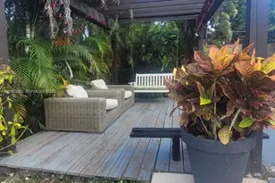 701 SW 4th Ct, Hallandale Beach, FL 33009 - Photo 67