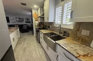 701 SW 4th Ct, Hallandale Beach, FL 33009 - Photo 23