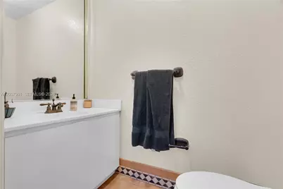 2204 SW 11th Ter, Miami, FL 33135 - Photo 19