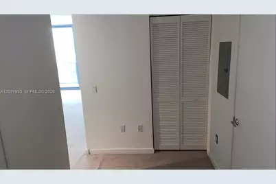 31 SE 6 Street #706, Miami, FL 33131 - Photo 9