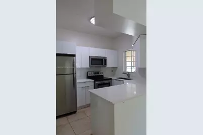 18340 NW 68th Ave #A, Hialeah, FL 33015 - Photo 7
