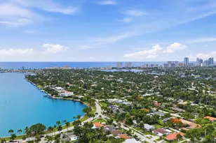 1204 S North Lake Dr, Hollywood, FL 33019 - Photo 17