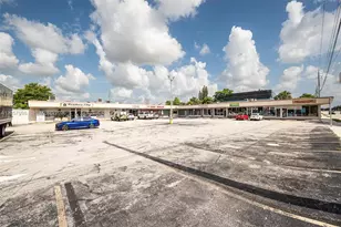 1128-1132 N University Dr, Pembroke Pines, FL 33024 - Photo 1