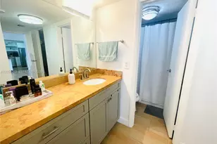 3301 N Country Club Dr, Aventura, FL 33180 - Photo 11