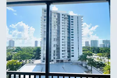 3301 N Country Club Dr #712, Aventura, FL 33180 - Photo 15