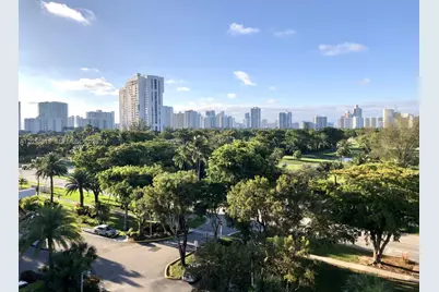 3301 N Country Club Dr #712, Aventura, FL 33180 - Photo 17