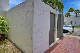 9177 Fontainebleau Blvd, Miami, FL 33172 - Photo 41