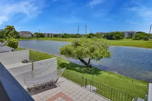 9177 Fontainebleau Blvd, Miami, FL 33172 - Photo 27