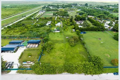 166550 SW 209 St, Miami, FL 33187 - Photo 3