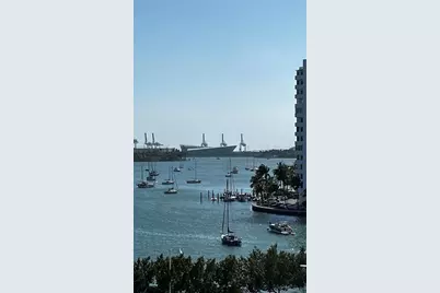 1701 Sunset Harbour Dr #L704, Miami Beach, FL 33139 - Photo 3