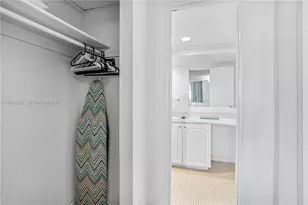4001 S Ocean Dr, Hollywood, FL 33019 - Photo 15