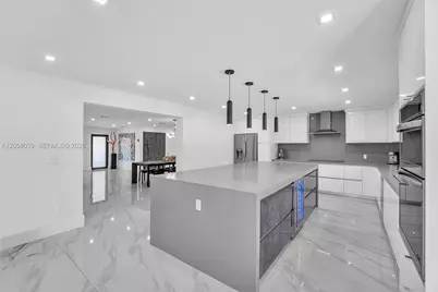 8820 SW 182nd Ter, Palmetto Bay, FL 33157 - Photo 9