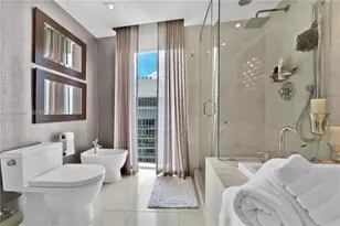 475 Brickell Ave, Miami, FL 33131 - Photo 9