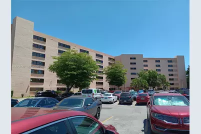 9688 Fontainebleau Blvd #502, Miami, FL 33172 - Photo 5