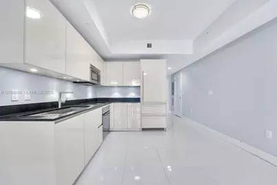 1010 Brickell Ave #1810, Miami, FL 33131 - Photo 13