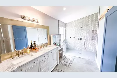 18795 NW 24th Ct, Pembroke Pines, FL 33029 - Photo 11