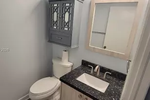 8545 NW 140th St, Miami Lakes, FL 33016 - Photo 9