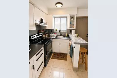 615 NE 7th St #7, Hallandale Beach, FL 33009 - Photo 3