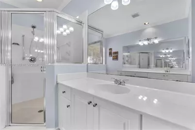 7565 NW 19th Dr, Pembroke Pines, FL 33024 - Photo 29