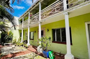 2830 Pine Tree Dr, Miami Beach, FL 33139 - Photo 1