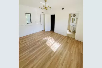 2830 Pine Tree Dr #1, Miami Beach, FL 33139 - Photo 11