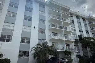 16465 NE 22nd Ave, North Miami Beach, FL 33160 - Photo 21
