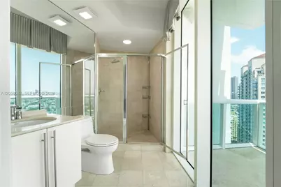 1000 S Pointe Dr #2501, Miami Beach, FL 33139 - Photo 25