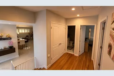 565 NE 179th Dr, North Miami Beach, FL 33162 - Photo 9