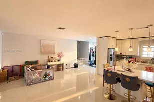 565 NE 179th Dr, North Miami Beach, FL 33162 - Photo 5