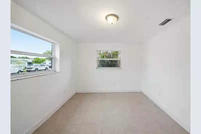 20 NE 210th St, Miami Gardens, FL 33179 - Photo 17