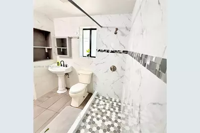 737 NE 127th St #B, North Miami, FL 33161 - Photo 13
