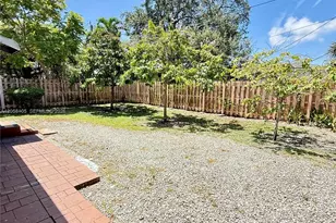 737 NE 127th St, North Miami, FL 33161 - Photo 5