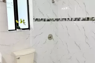 737 NE 127th St, North Miami, FL 33161 - Photo 15