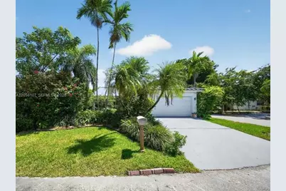 8514 SW 209th Ln, Cutler Bay, FL 33189 - Photo 5