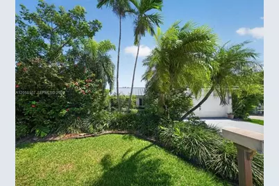 8514 SW 209th Ln, Cutler Bay, FL 33189 - Photo 3