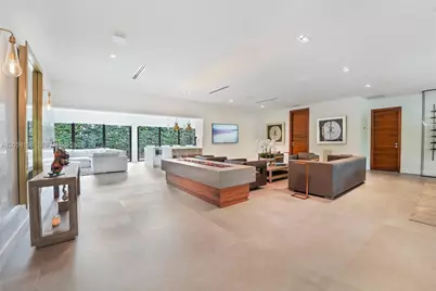 60 Shore Dr W, Miami, FL 33133 - Photo 3