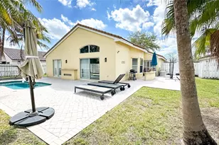 18795 NW 24th Ct, Pembroke Pines, FL 33029 - Photo 17