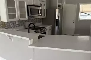 1780 NE 191st St, Miami, FL 33179 - Photo 11