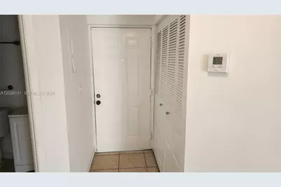 8290 Lake Dr #405, Doral, FL 33166 - Photo 11