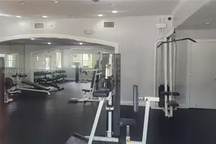8290 Lake Dr, Doral, FL 33166 - Photo 21