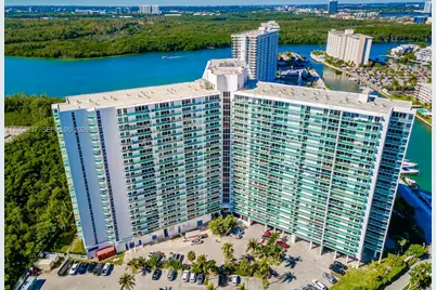 100 Bayview Dr #317, Sunny Isles Beach, FL 33160 - Photo 27