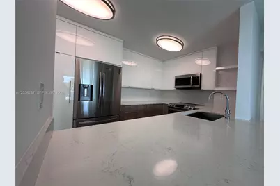 100 Bayview Dr #317, Sunny Isles Beach, FL 33160 - Photo 7