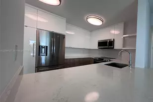 100 Bayview Dr, Sunny Isles Beach, FL 33160 - Photo 7