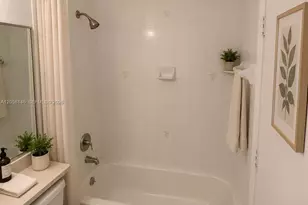 1650 NW 25th Ave, Miami, FL 33125 - Photo 5