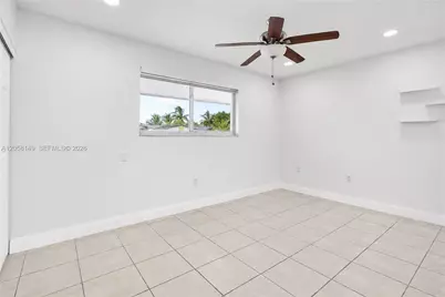 8720 NW 11th St, Pembroke Pines, FL 33024 - Photo 23